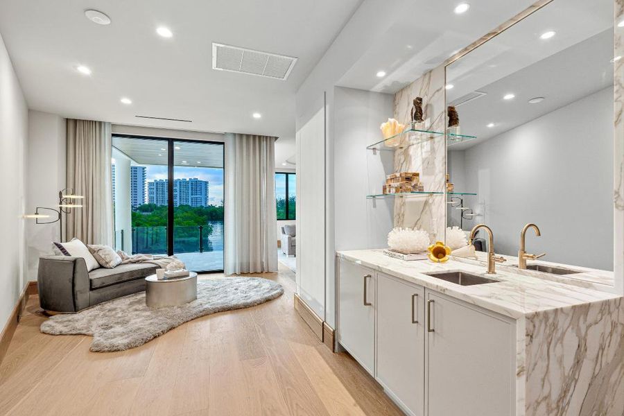 mls_BEDROOM_1_SEATING_BAR