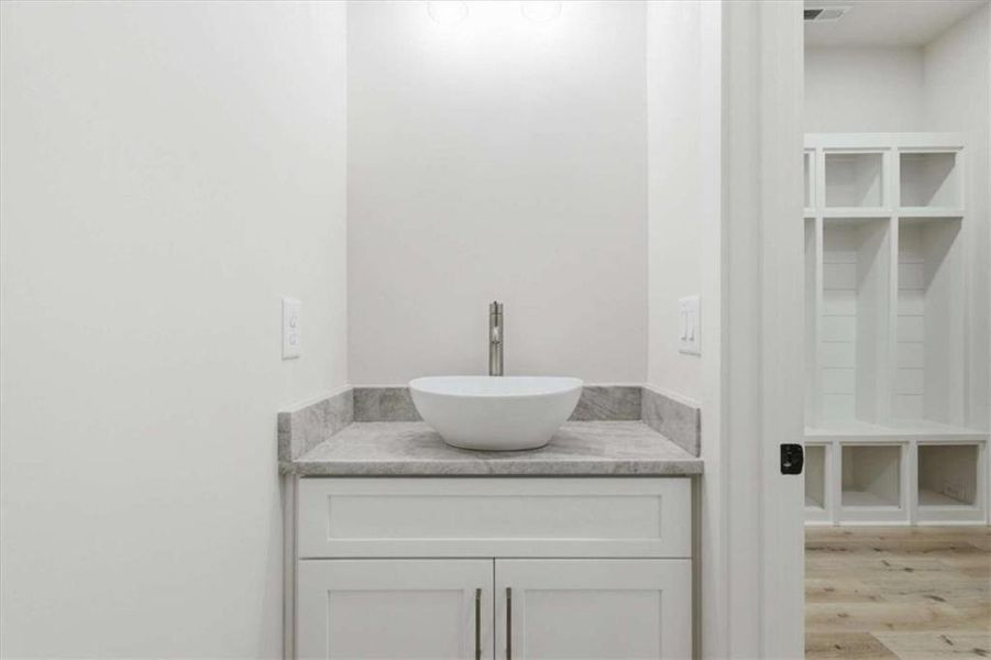 Close-up of interior finishes inside a home in , Carrollton (Image 25).