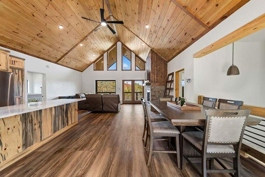 Community amenities in , Mineral Bluff (Image 60).