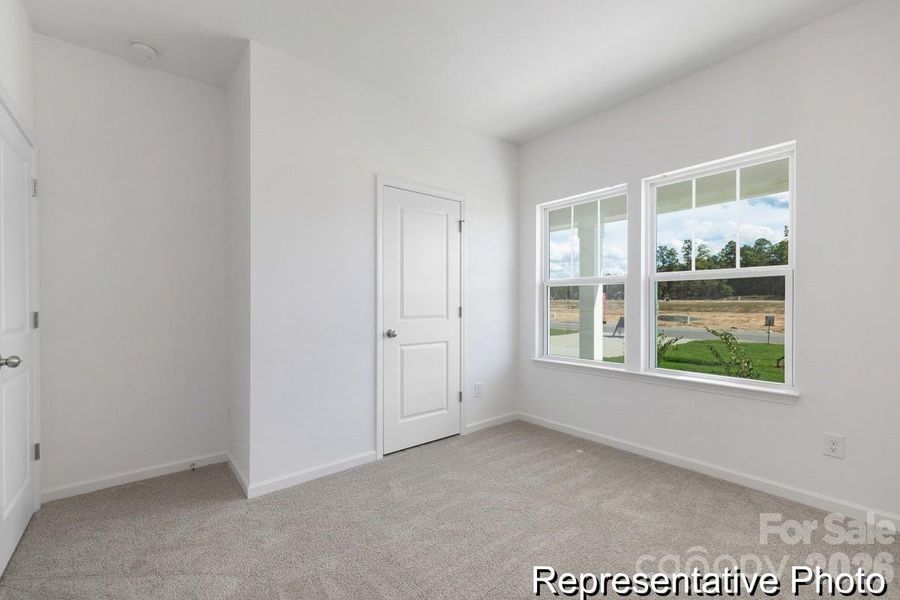 Spacious, unfurnished interior of a new home in Eagles Crest, Pageland (Image 18).