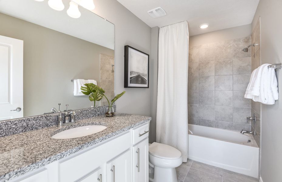 Furnished interior view inside a new home in Silverlake, Lake Alfred (Image 6).