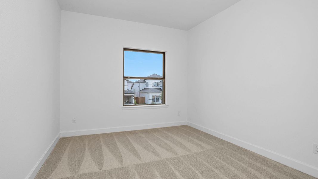 Spacious, unfurnished interior of a new home in Elyson, Katy (Image 8).