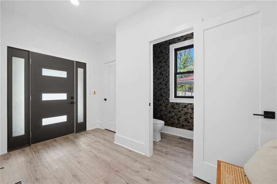 Spacious, unfurnished interior of a new home in , Roswell (Image 22).