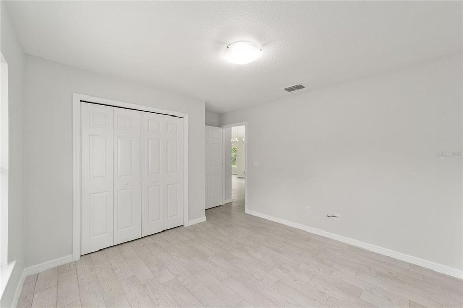 Spacious, unfurnished interior of a new home in , Ocala (Image 43).
