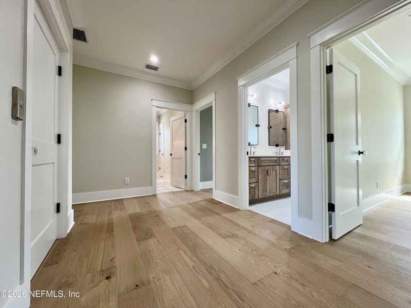 Spacious, unfurnished interior of a new home in , Jacksonville (Image 99).