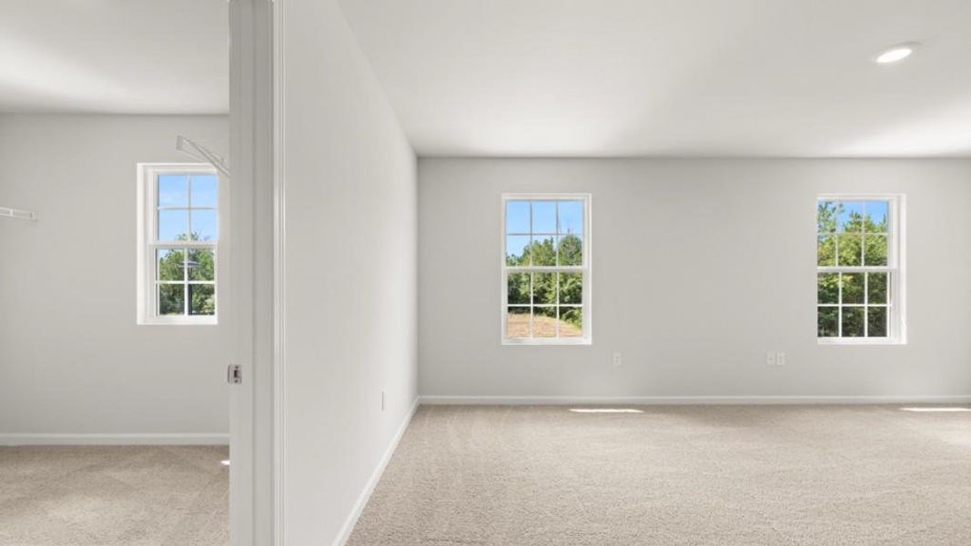 Spacious, unfurnished interior of a new home in Northberry, Rome (Image 38).