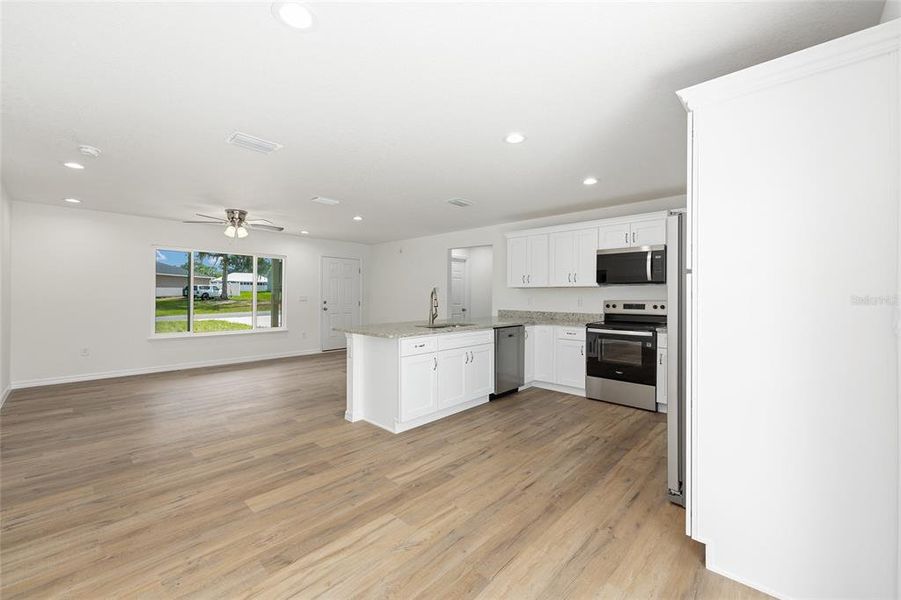 Image 28 of a home in .