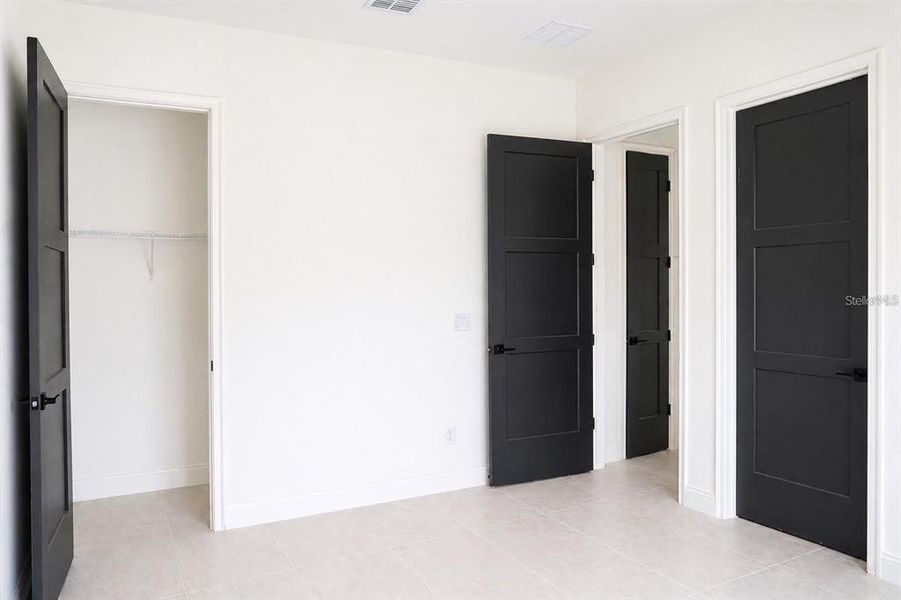 Spacious, unfurnished interior of a new home in , Palm Coast (Image 38).