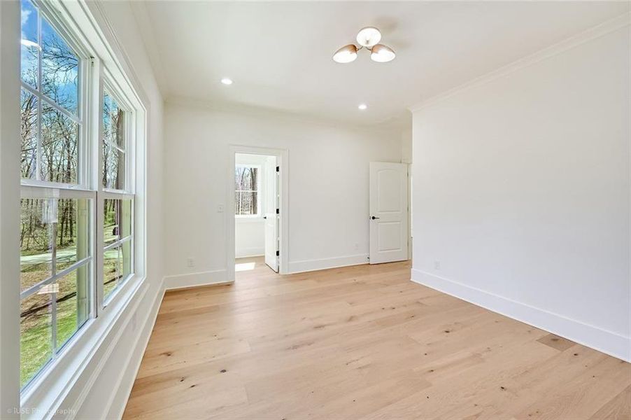 Spacious, unfurnished interior of a new home in , Jefferson (Image 25).
