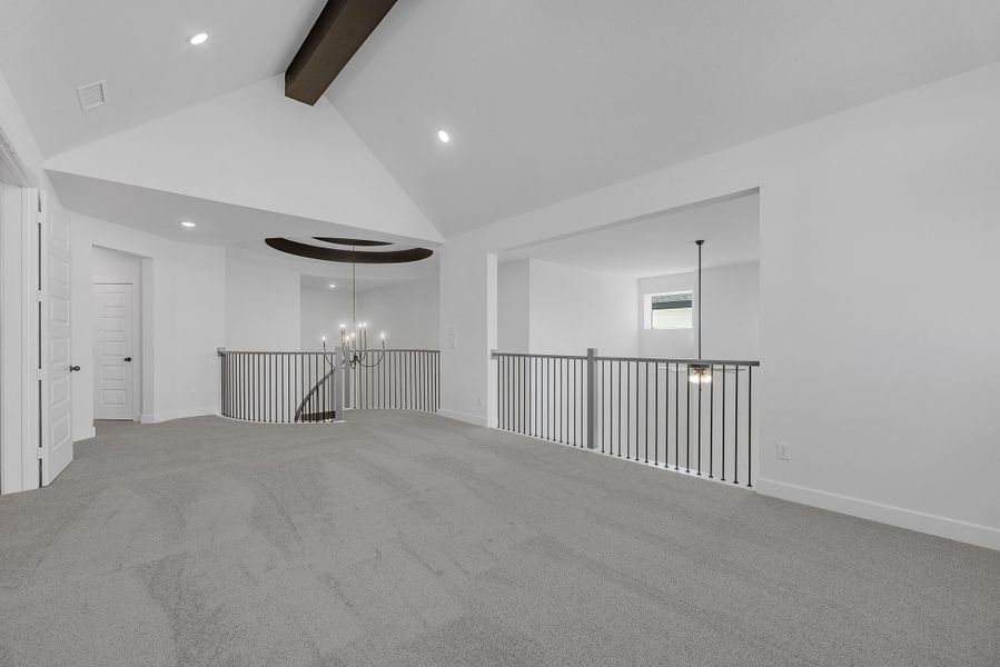 Spacious, unfurnished interior of a new home in Sienna, Missouri City (Image 16).