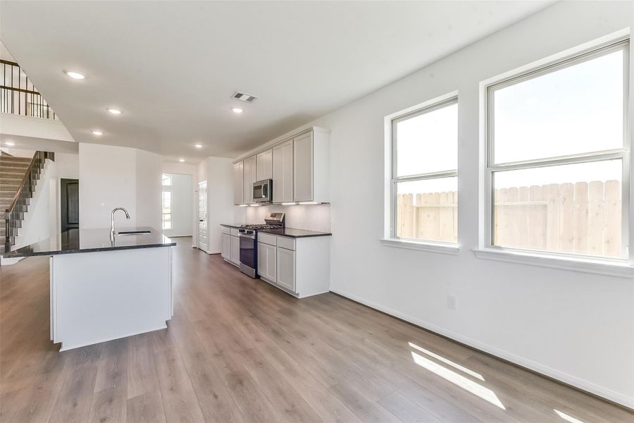 Furnished interior view inside a new home in River Ranch Meadows, Dayton (Image 10).