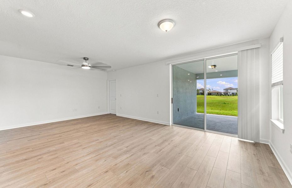 Spacious, unfurnished interior of a new home in Twisted Oaks, Wildwood (Image 18). Spacious, unfurnished interior of a new home in Twisted Oaks, Wildwood (Image 18).