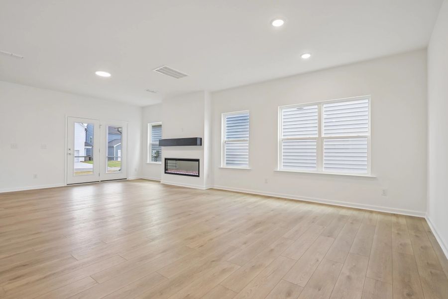 Representative images and renderings are for illustrative purposes. Actual structural options and design finishes of home may vary. Representative images and renderings are for illustrative purposes. Actual structural options and design finishes of home may vary.