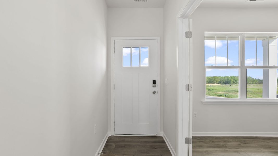Spacious, unfurnished interior of a new home in Foxbank, Gray Court (Image 16).
