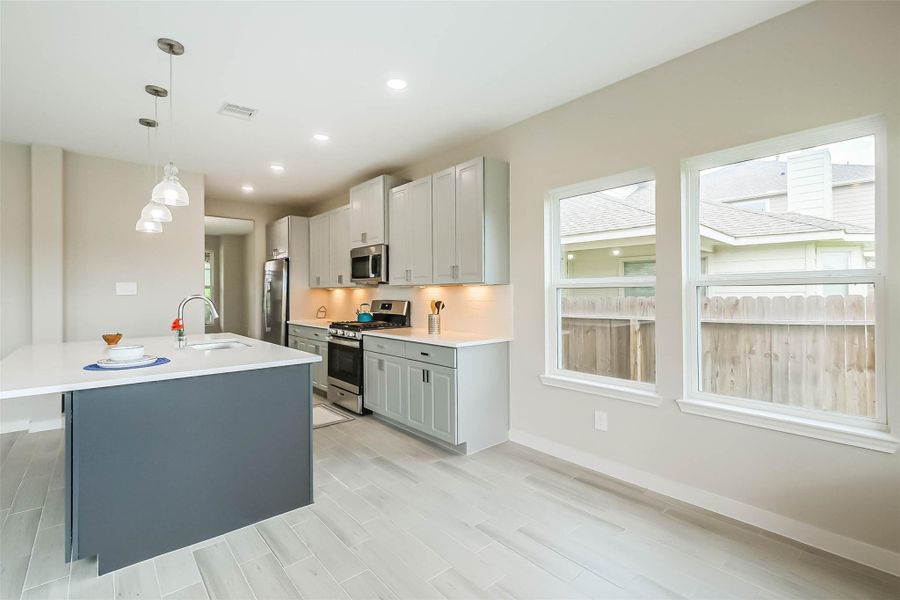 Furnished interior view inside a new home in , Fresno (Image 9).