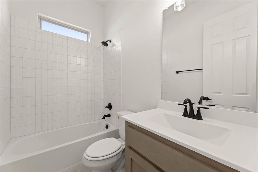124 Evanston-Bathroom-2 124 Evanston-Bathroom-2