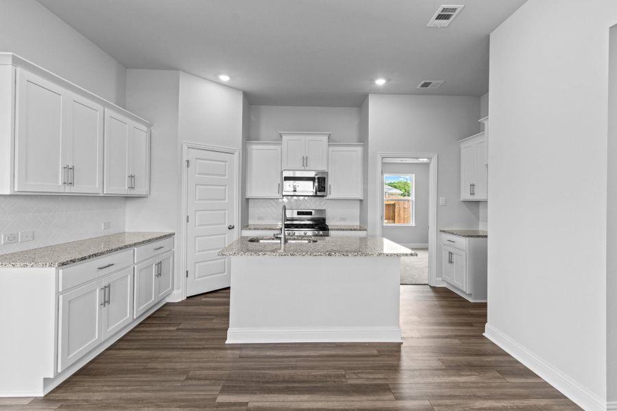 Furnished interior view inside a new home in River Ranch Trails, Dayton (Image 6). Furnished interior view inside a new home in River Ranch Trails, Dayton (Image 6).