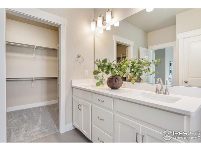 Furnished interior view inside a new home in Vernazza, Windsor (Image 4).