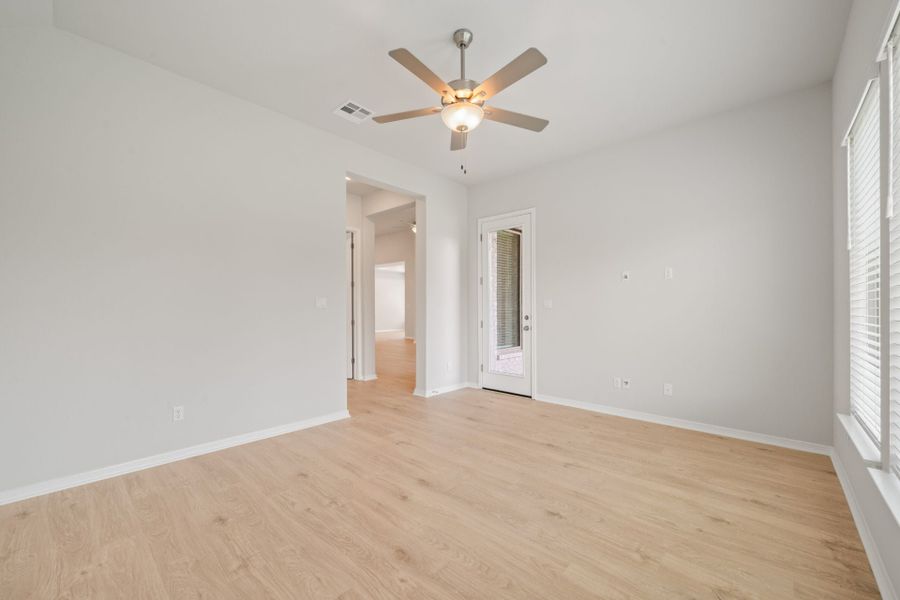 2,626sf New Home in Kyle, TX. - Slide 28 2,626sf New Home in Kyle, TX. - Slide 28