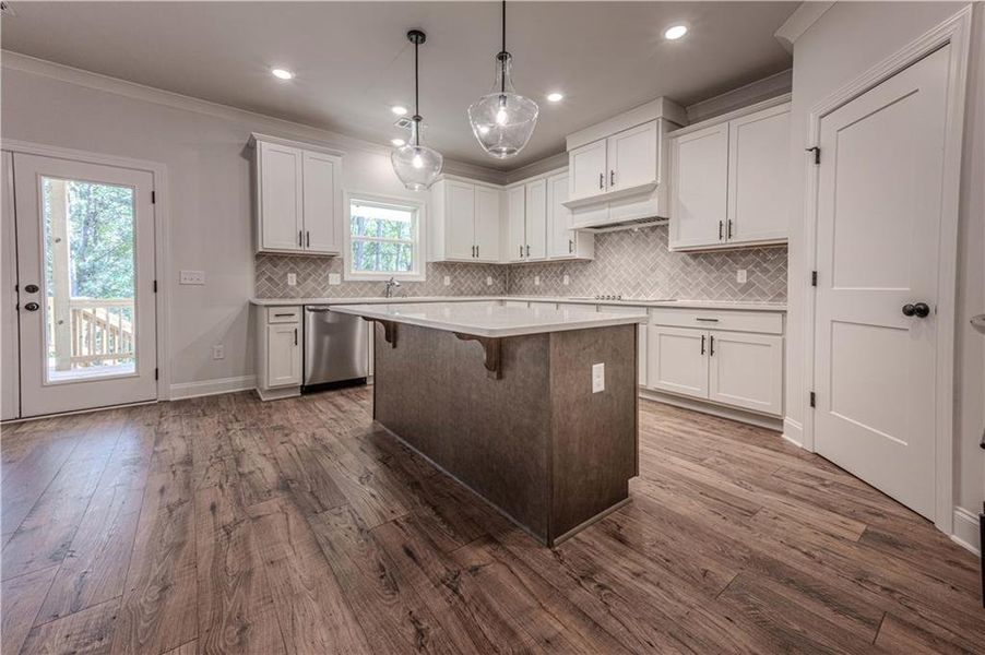 Furnished interior view inside a new home in Woodland Hills, Loganville (Image 6). Furnished interior view inside a new home in Woodland Hills, Loganville (Image 6).