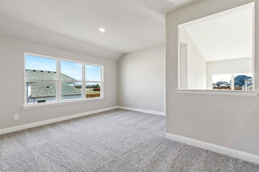 Spacious, unfurnished interior of a new home in Venetian, Weston (Image 19).