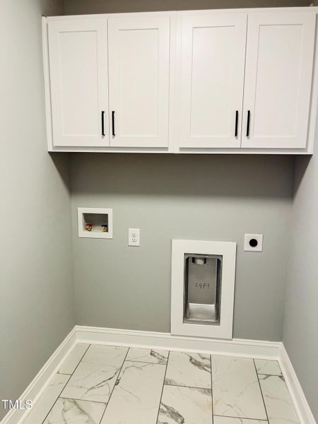 0D109741-2E8B-449A-B898-E471CDEFFD79