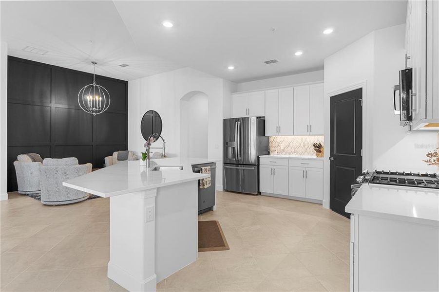 Furnished interior view inside a new home in , Punta Gorda (Image 37). Furnished interior view inside a new home in , Punta Gorda (Image 37).