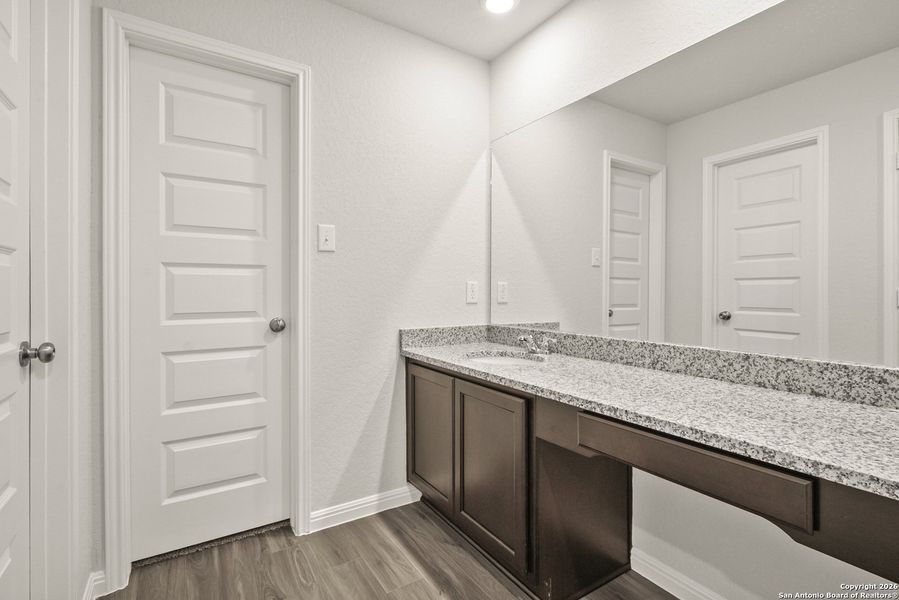 Furnished interior view inside a new home in Cinco Lakes, San Antonio (Image 6).