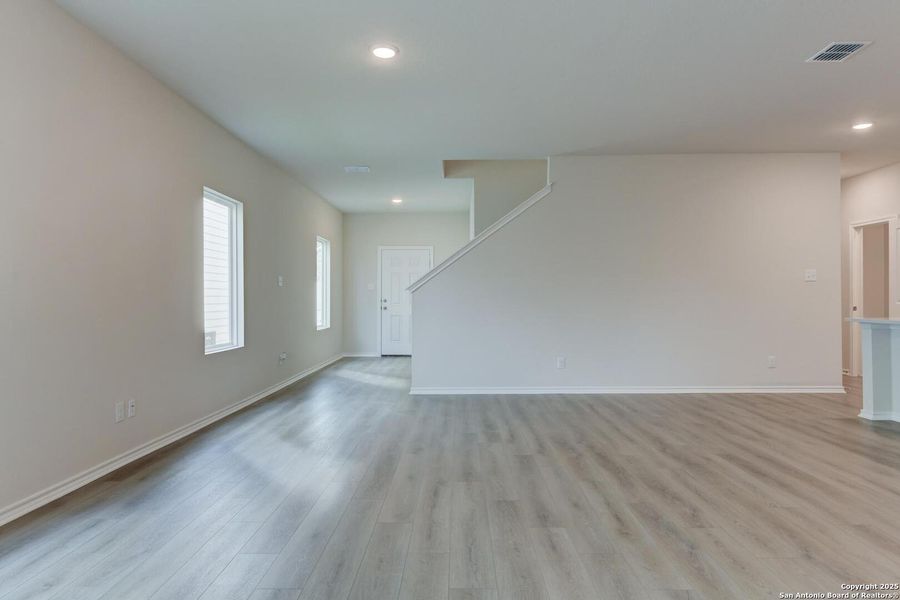 Spacious, unfurnished interior of a new home in Meadows at Hennersby Hollow 40's, San Antonio (Image 24).