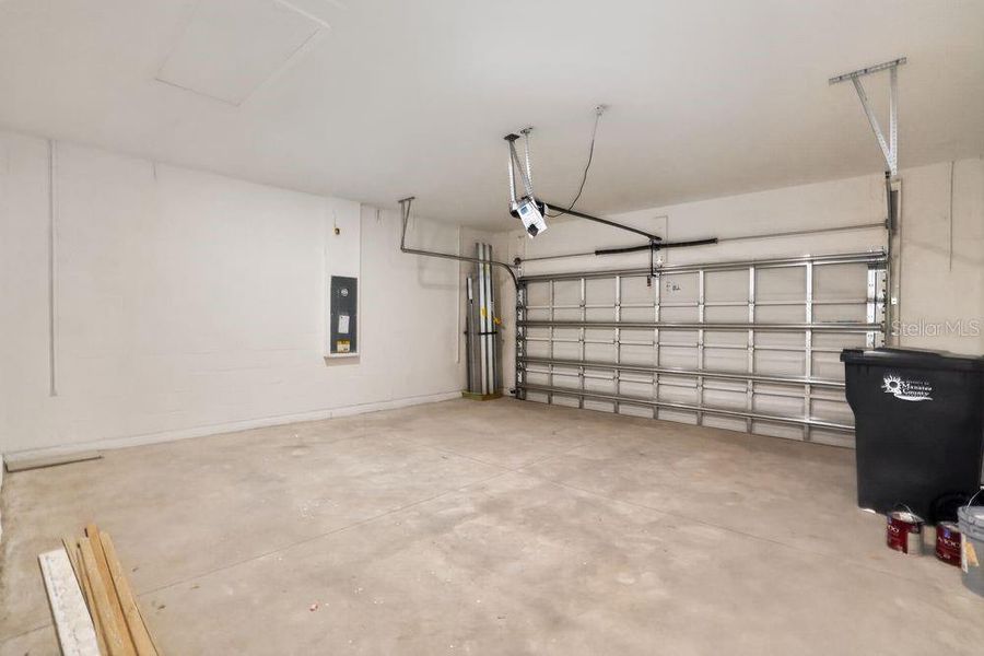 Spacious, unfurnished interior of a new home in Firethorn, Parrish (Image 20). Spacious, unfurnished interior of a new home in Firethorn, Parrish (Image 20).