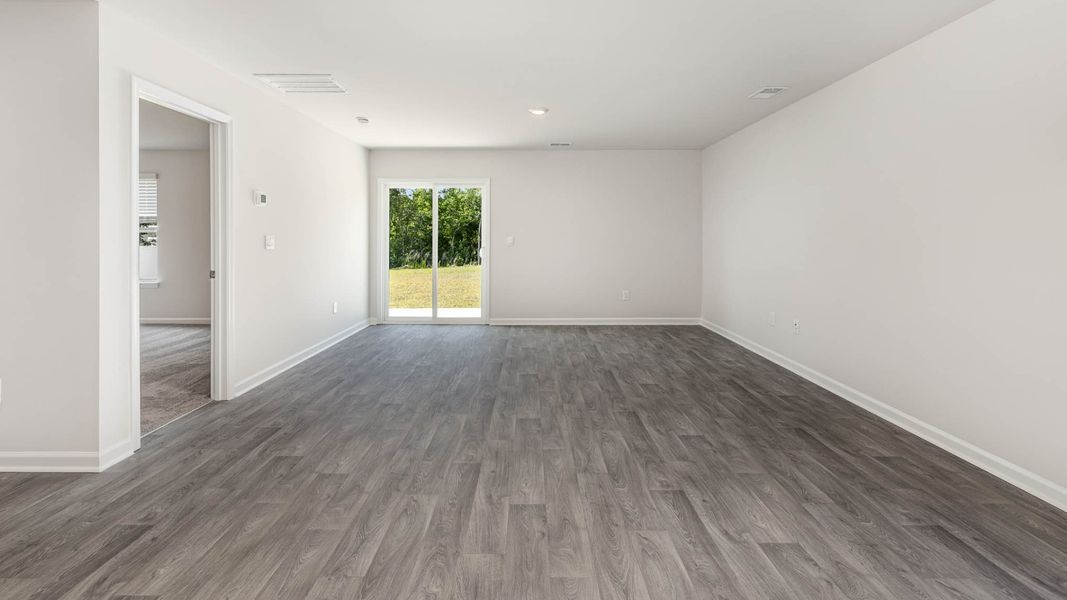 Representative unfurnished interior of a home built from the Wren by D.R. Horton in Cedar Hill Landing, Navassa (Image 15).