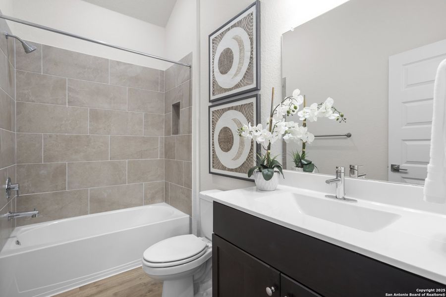 Furnished interior view inside a new home in Weltner Farms, New Braunfels (Image 14).