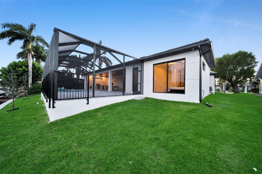 Exterior details and patio area of a home in , Cape Coral (Image 3).