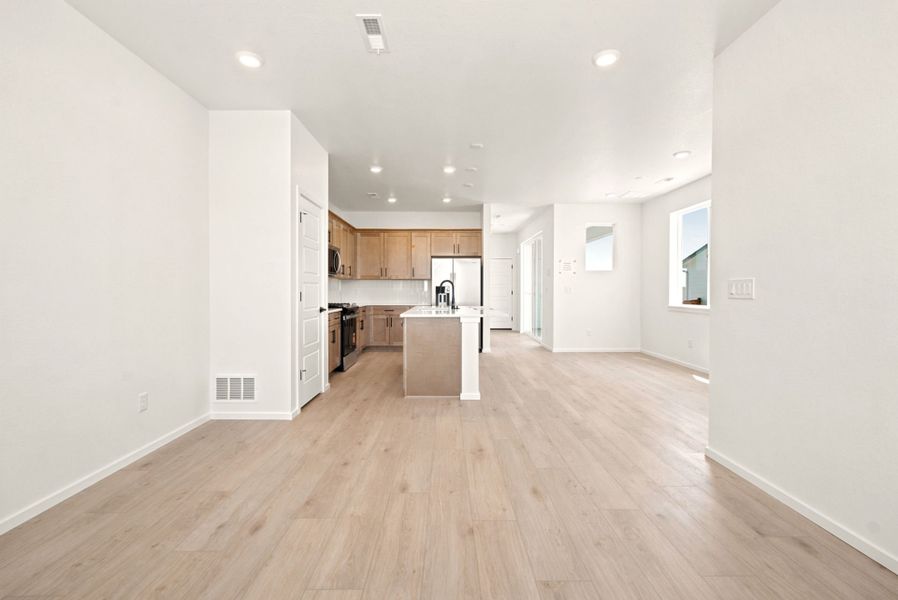 Spacious, unfurnished interior of a new home in Sky Ranch, Watkins (Image 18). Spacious, unfurnished interior of a new home in Sky Ranch, Watkins (Image 18).