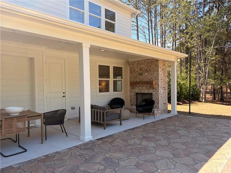 Exterior details and patio area of a home in Windsor Court, Fayetteville (Image 22).