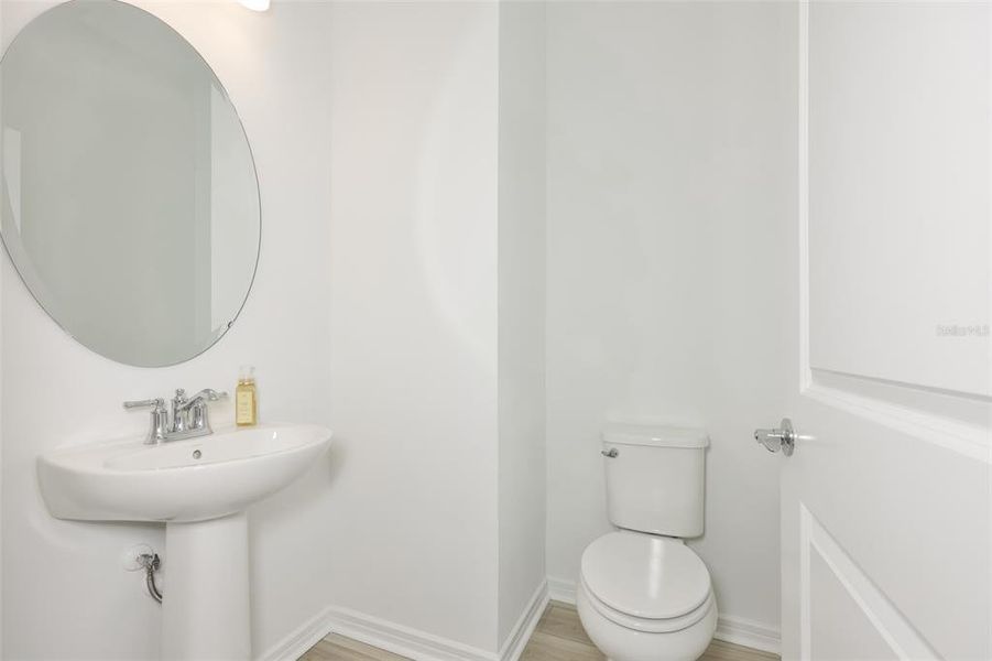 Furnished interior view inside a new home in , Valrico (Image 50).