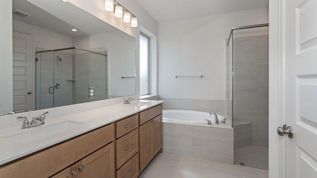 Furnished interior view inside a new home in Valencia, Manvel (Image 6).