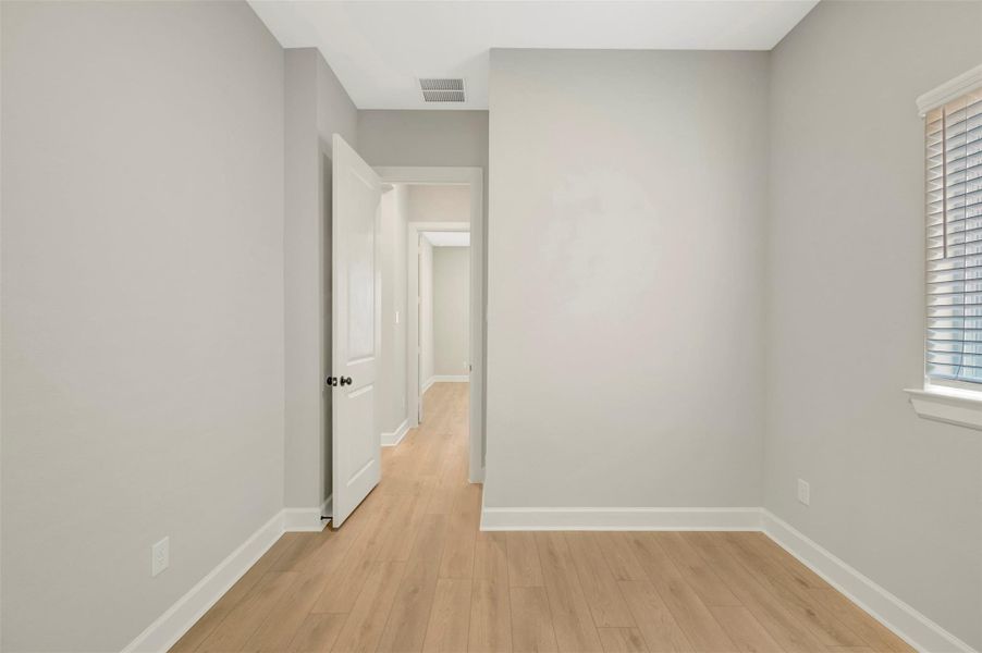 Spacious, unfurnished interior of a new home in Harvest Green - Reserve Collection, Richmond (Image 15).