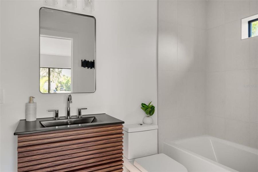 Furnished interior view inside a new home in , Winter Park (Image 13).