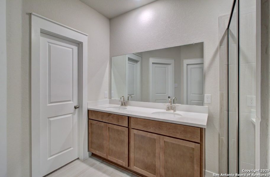 Furnished interior view inside a new home in Westridge - Premier, San Antonio (Image 4). Furnished interior view inside a new home in Westridge - Premier, San Antonio (Image 4).