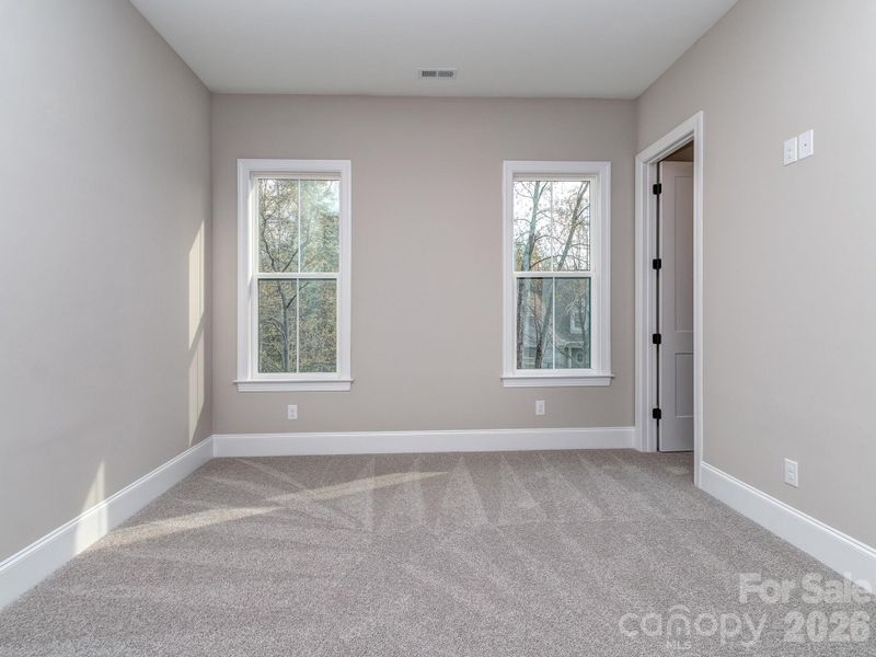 Spacious, unfurnished interior of a new home in , York (Image 32).