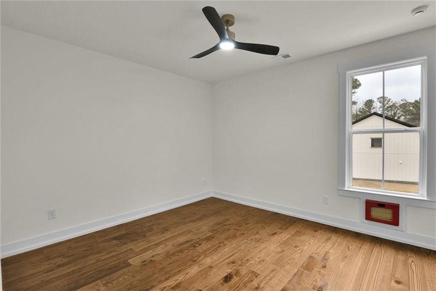 Spacious, unfurnished interior of a new home in , Atlanta (Image 23).