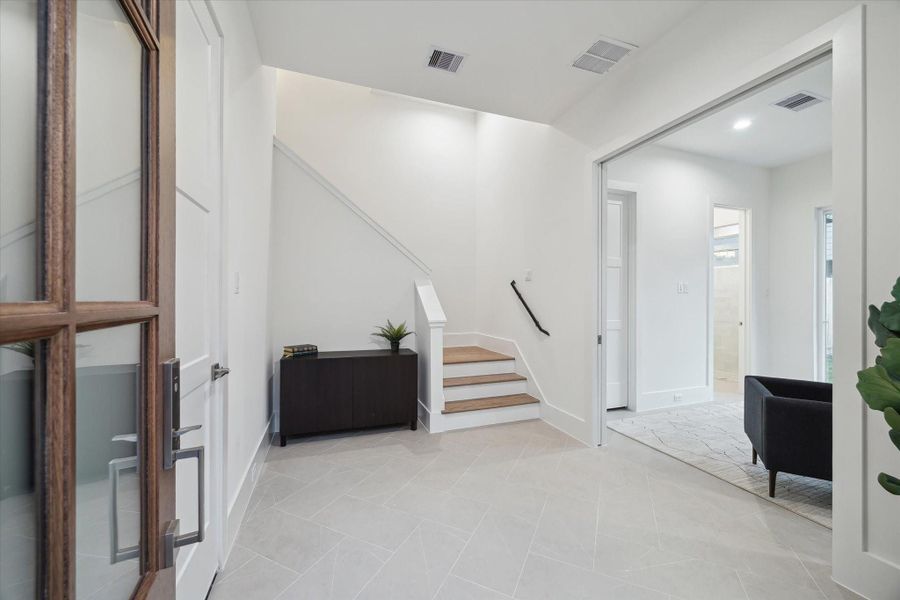 Furnished interior view inside a new home in , Houston (Image 18). Furnished interior view inside a new home in , Houston (Image 18).