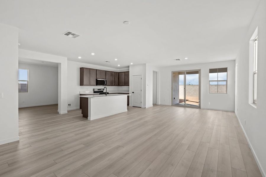 Spacious, unfurnished interior of a new home in The Traditions at Teravalis, Buckeye (Image 3).