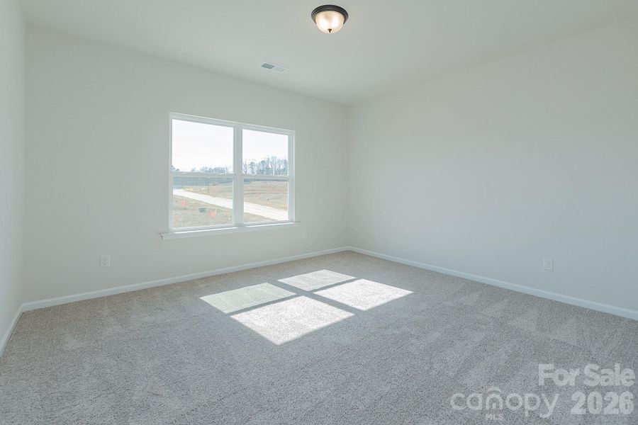 Spacious, unfurnished interior of a new home in Cedar Meadows, Monroe (Image 24).