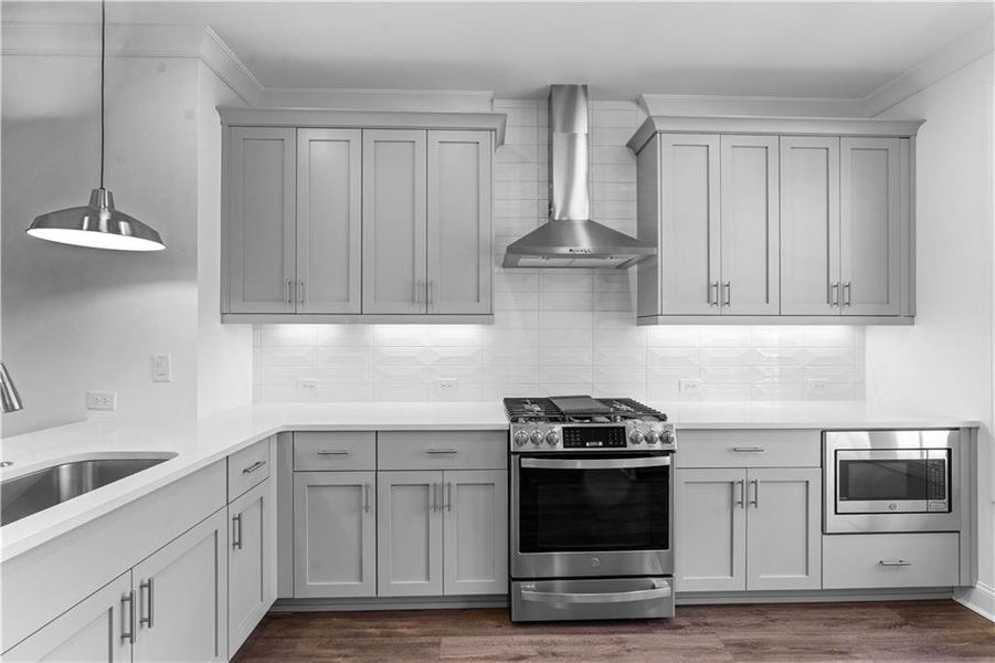 Furnished interior view inside a new home in Evanshire Townhomes, Duluth (Image 11). Furnished interior view inside a new home in Evanshire Townhomes, Duluth (Image 11).