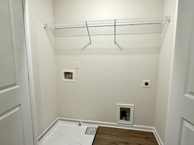 Spacious, unfurnished interior of a new home in Magnolia Grove, Mableton (Image 16). Spacious, unfurnished interior of a new home in Magnolia Grove, Mableton (Image 16).