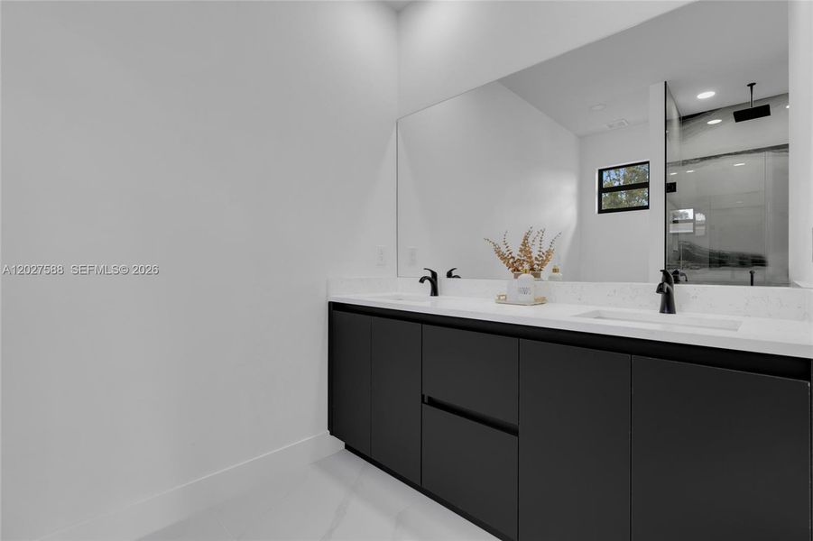Furnished interior view inside a new home in , Lehigh Acres (Image 10).
