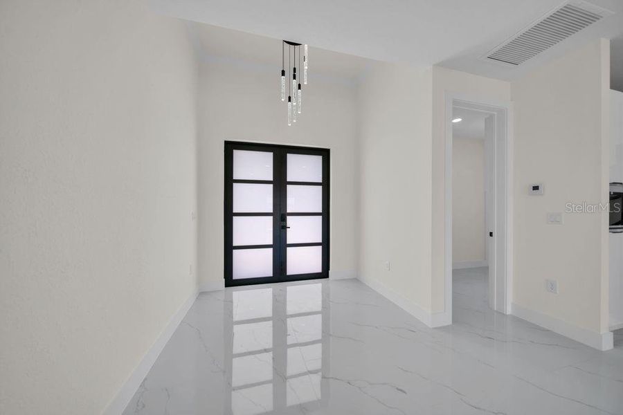 Spacious, unfurnished interior of a new home in , Lehigh Acres (Image 30).
