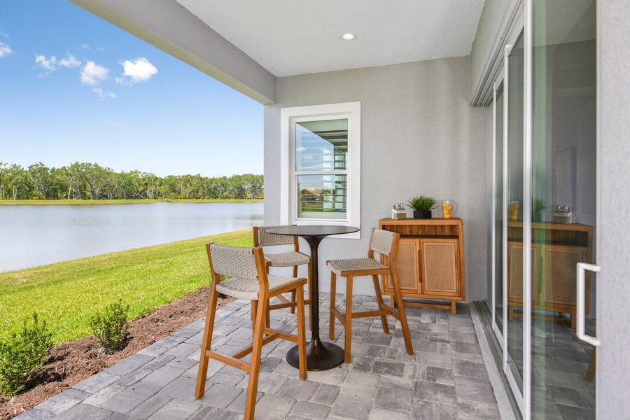 Exterior details and patio area of a home in Grand Park, Sarasota (Image 4).